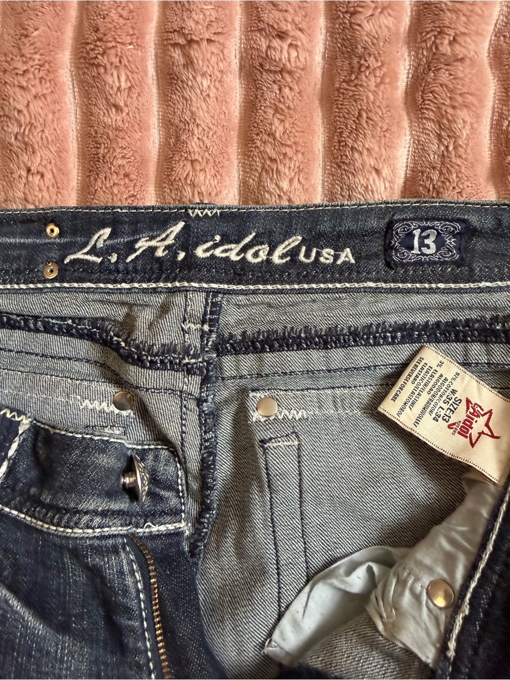 L.A. idol Women's Faded Blue Denim Jeans
